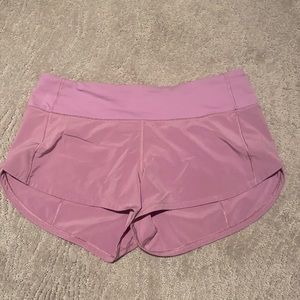 LULULEMON JUBILEE SPEED UP SHORTS // 2.5